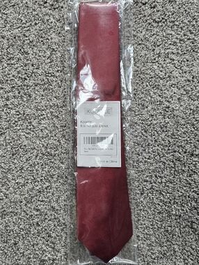 Kooele Burgundy Red Solid Men's Tie Formal